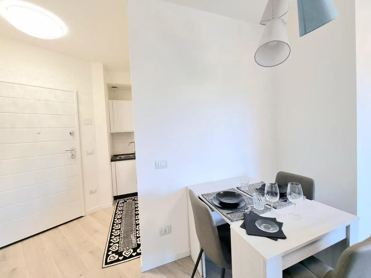 Mono Moys Apartman Olbia 0*,  Olaszország